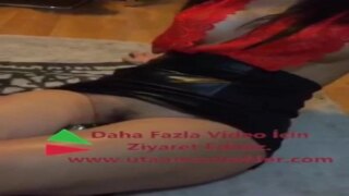 Sarhoş hatun şişe geçirmece takılıyor